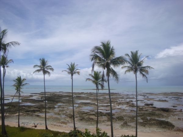 Praia da Ponta do Moreira Cumuruxatiba Bahia - Pousadas Praias Restaurantes
